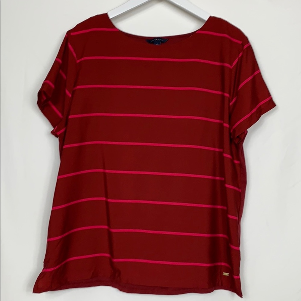 Tommy Hilfiger burgundy top w pink stripes size XL